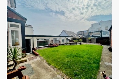 13 Bedroom Holiday Flats For Sale - Photograph 6