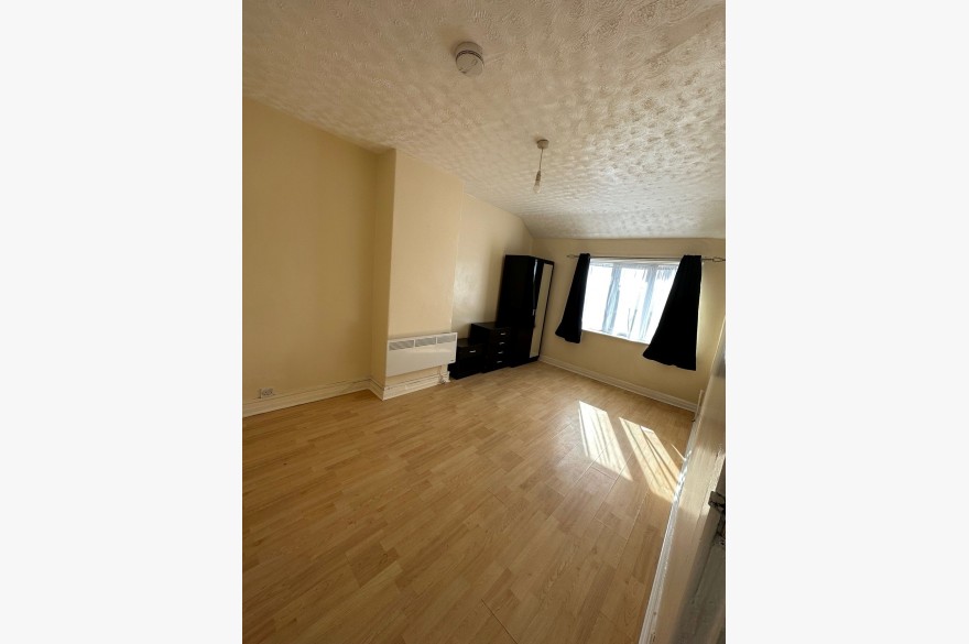 1 Bedroom Studio Flat/apartment To Rent - Studio