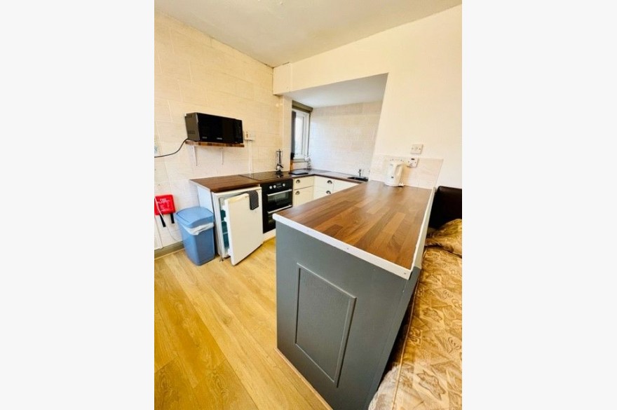 23 Bedroom Holiday Flats For Sale - Photograph 27