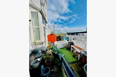Investment Property For Sale - Photograph 26