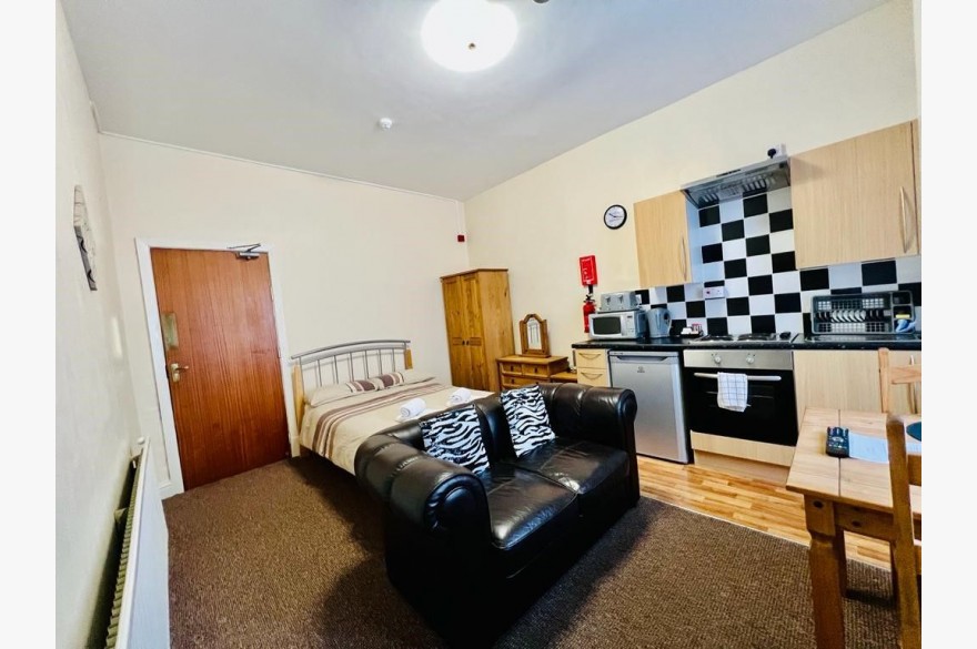 16 Bedroom Holiday Flats For Sale - Photograph 7